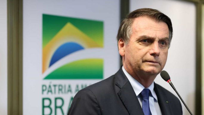 Resultado de imagem para AvaliaÃ§Ã£o negativa do governo Bolsonaro cresce e atinge 27% em abril