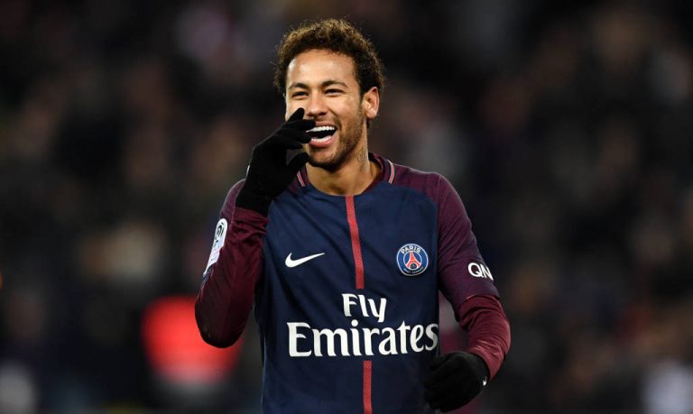 Nem Messi, nem Neymar: Conheça o jogador mais rico do mundo - Fotos - R7  Fora de Jogo