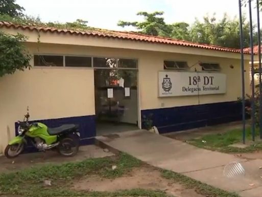 Caso é investigado na delegacia de Camaçari — Foto: Reprodução/TV Bahia