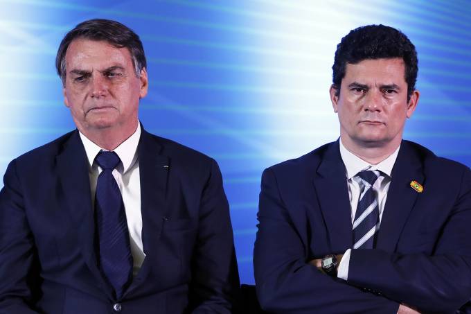 O presidente da República, Jair Bolsonaro (PSL), e o ministro da Justiça e Segurança Pública, Sergio Moro (Rodolfo Buhrer/La Imagem/Fotoarena/Folhapress)