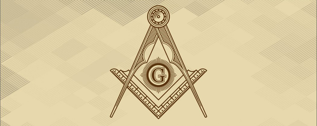 O símbolo da maçonaria é representado por um esquadro, um compasso e a letra "G", que remete à "God" (Deus)