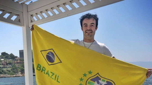 O empresário Orkut Buyukkokten durante viagem ao Brasil Foto: Reproudução/Instagram @thehellonetwork