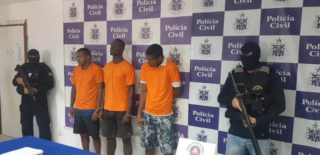 Três foram presos suspeitos de envolvimento com tráfico de drogas e homicídios no bairro de Sussuarana, em Salvador — Foto: Divulgação/SSP-BA