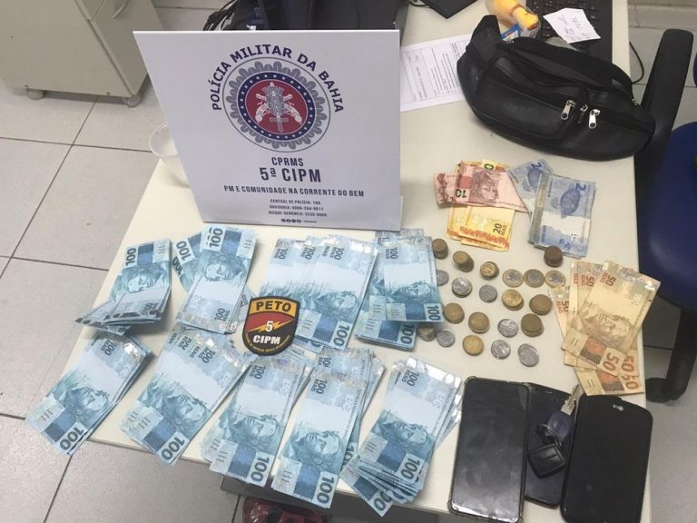 Turistas de MG são detidos com R$ 9 mil em notas falsas ao tentar pagar conta em bar na Ilha de Itaparica — Foto: Divulgação/SSP