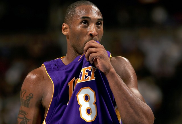 Astro do basquete Kobe Bryant morre em acidente de helicóptero aos