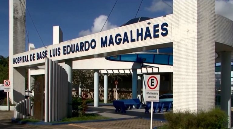 Vítima foi levada para o Hospital de Base de Itabuna — Foto: Reprodução/TV Bahia