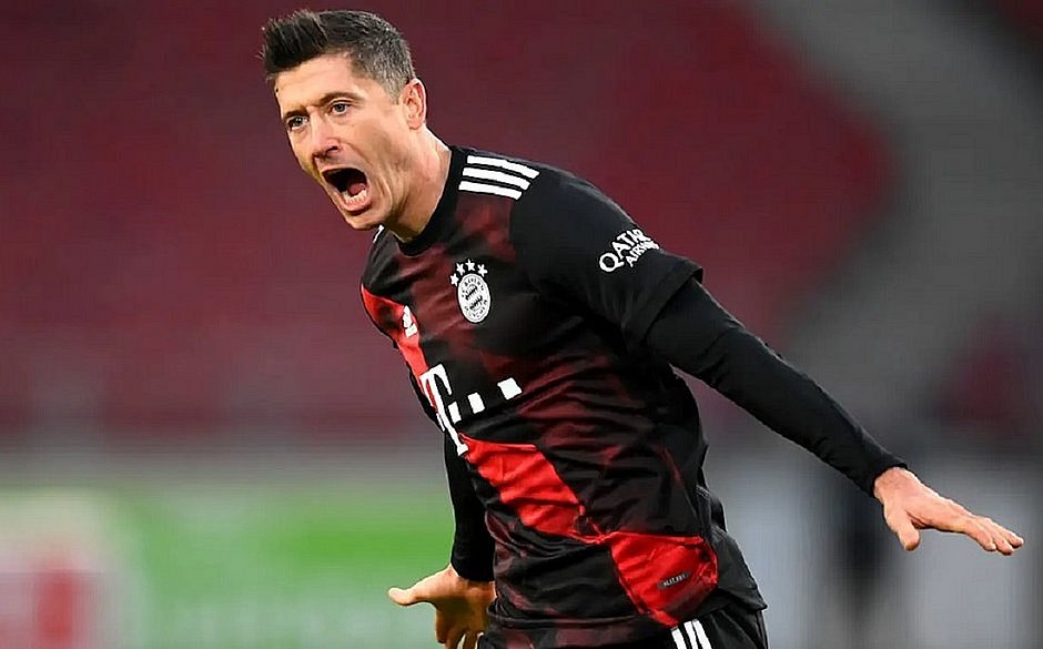 Robert Lewandowski é eleito melhor jogador do mundo pela Fifa pela