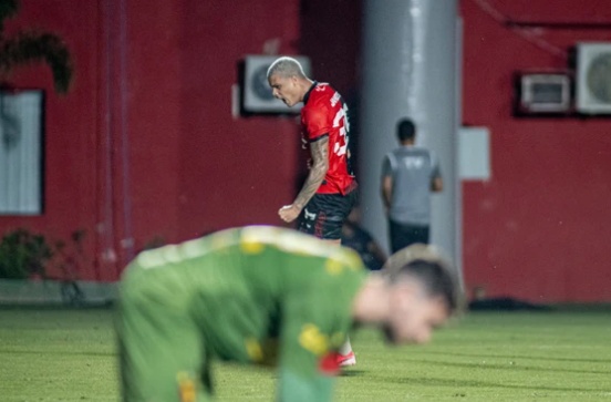 Com gol de Janderson, Vitória vence Sport e retoma a liderança na Copa do Nordeste