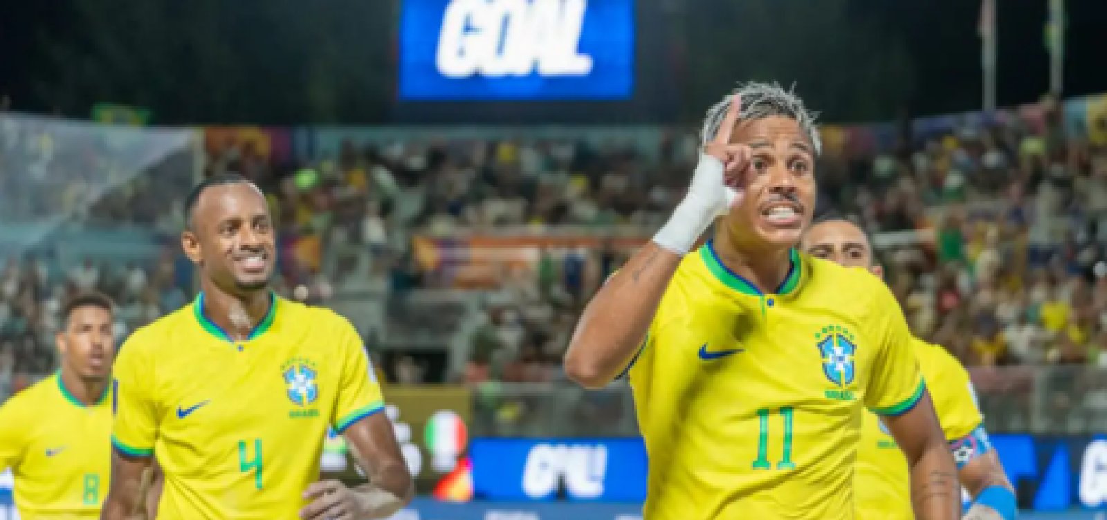 Brasil vence a Itália em jogo duro e avança às quartas do Mundial de Beach Soccer