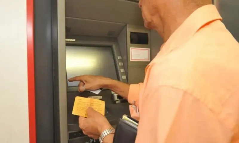 Bancos fecham no Carnaval e atendimento presencial só retorna ao meio-dia da Quarta de Cinzas